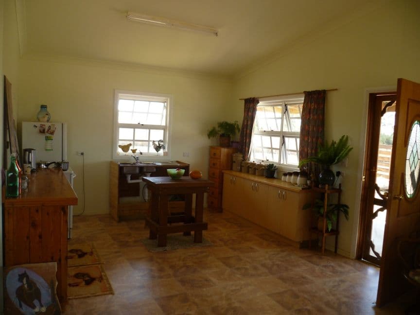16 Ditzells Drive, Inverell - Thumbnail 2