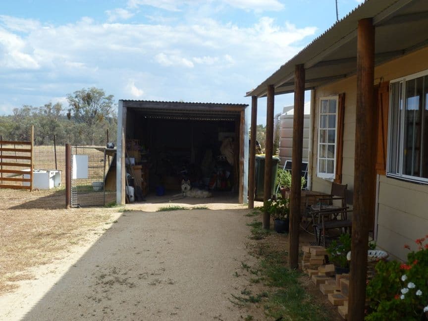 16 Ditzells Drive, Inverell - Thumbnail 6