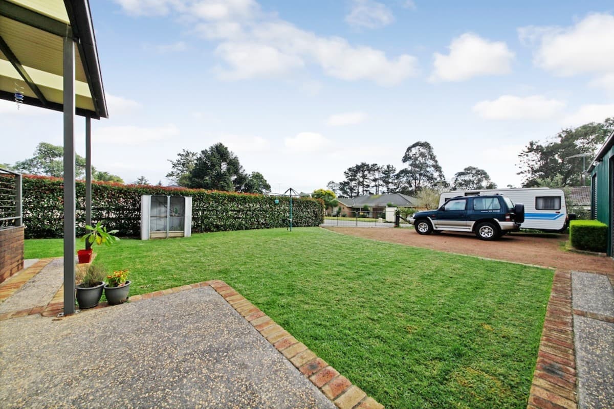 11 Close Street, THIRLMERE, Thirlmere - Thumbnail 2