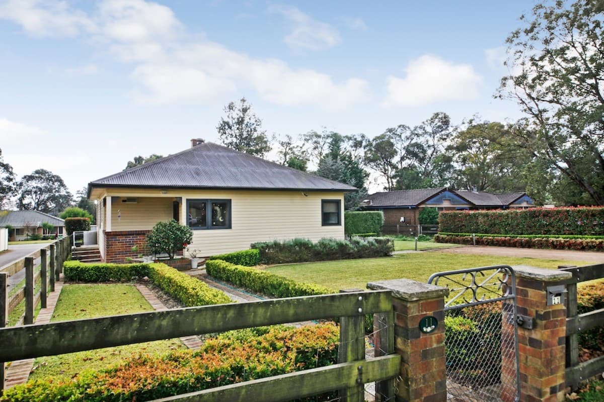 11 Close Street, THIRLMERE, Thirlmere - Thumbnail 3