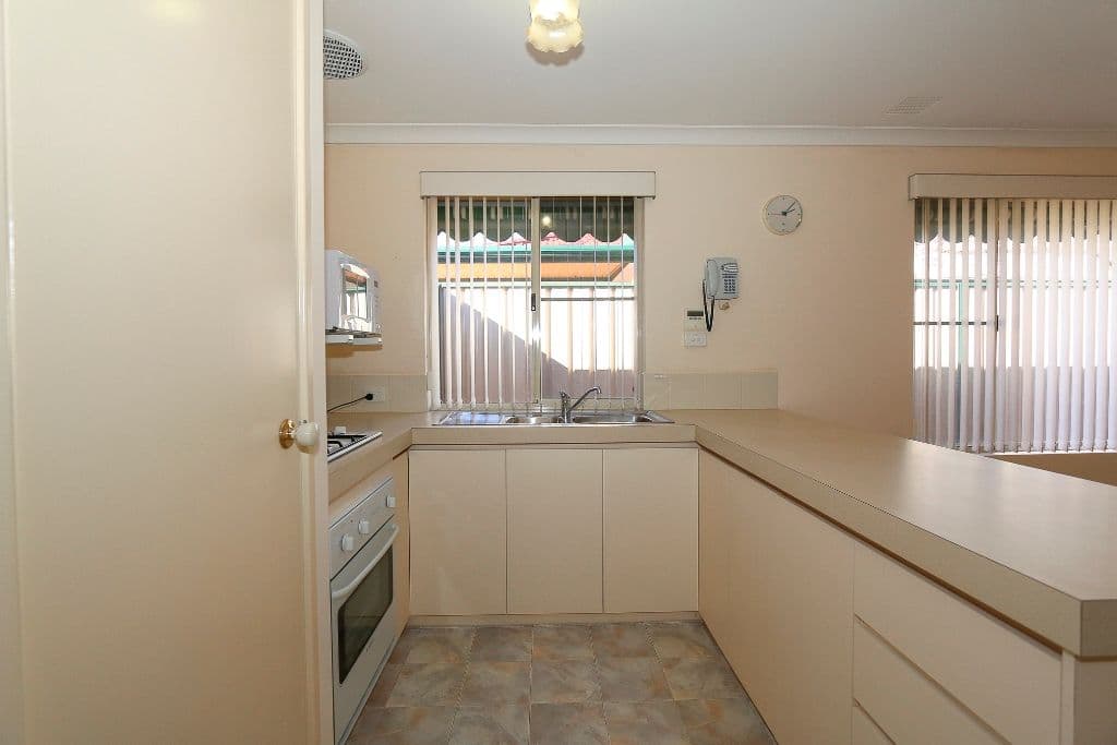 6 Heron Place, Maddington WA 6109, Maddington - Thumbnail 2