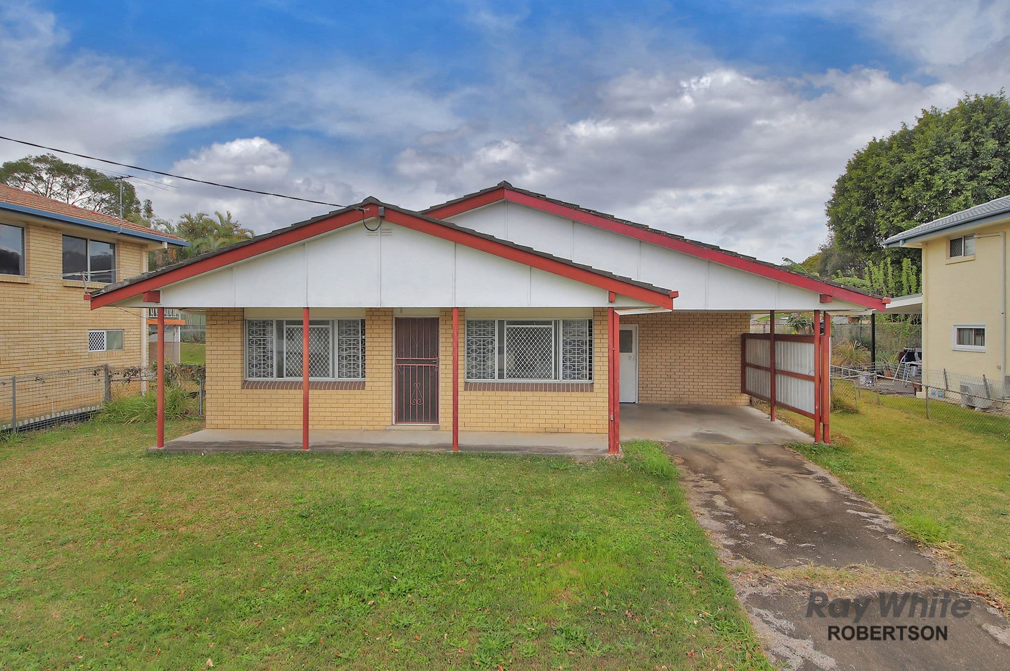 202 Broadwater Road, Mansfield QLD 4122, Mansfield - Thumbnail 2