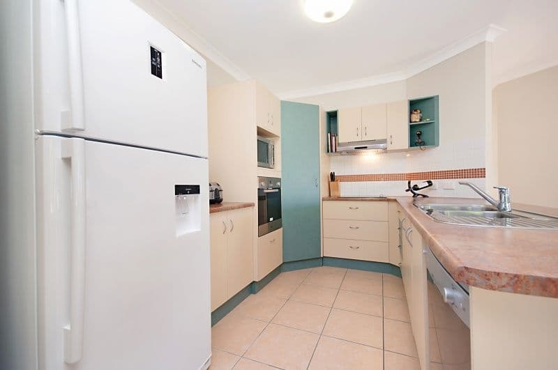 9 Tambo Court, MOUNT LOUISA QLD 4814, Mount Louisa - Thumbnail 6