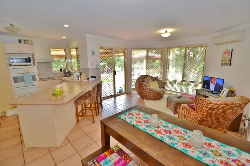 21 Dana Close, Glass House Mountains QLD 4518, Glass House Mountains - Thumbnail 3