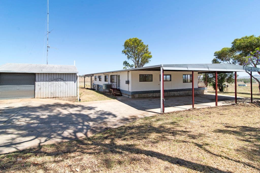 5 Jannuschs Road, Gowrie Mountain QLD 4350, Gowrie Mountain - Thumbnail 2