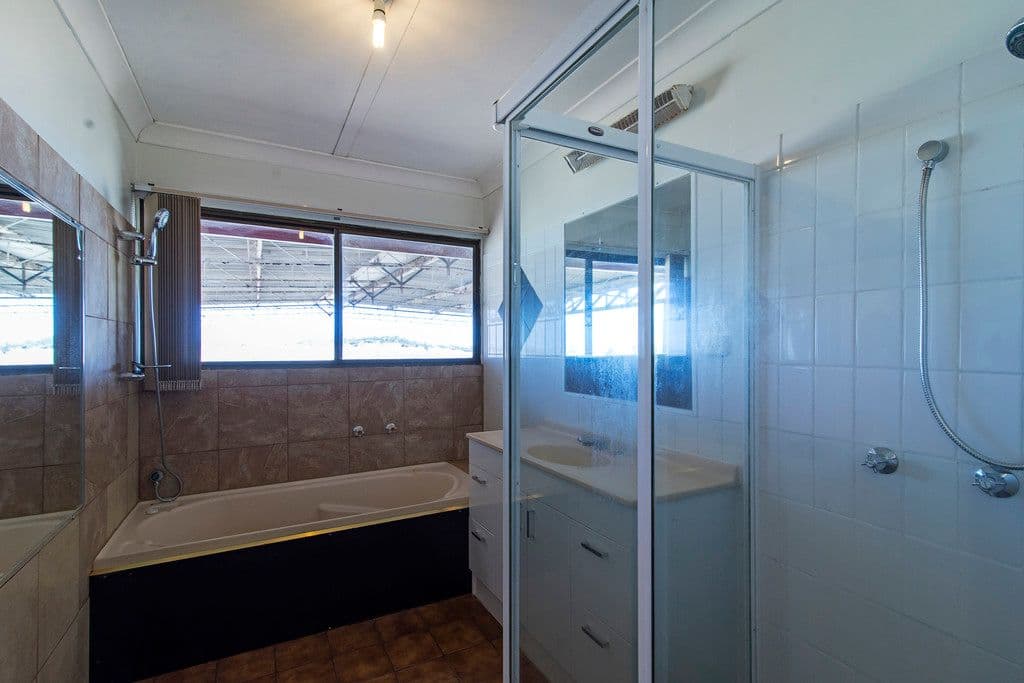 5 Jannuschs Road, Gowrie Mountain QLD 4350, Gowrie Mountain - Thumbnail 7