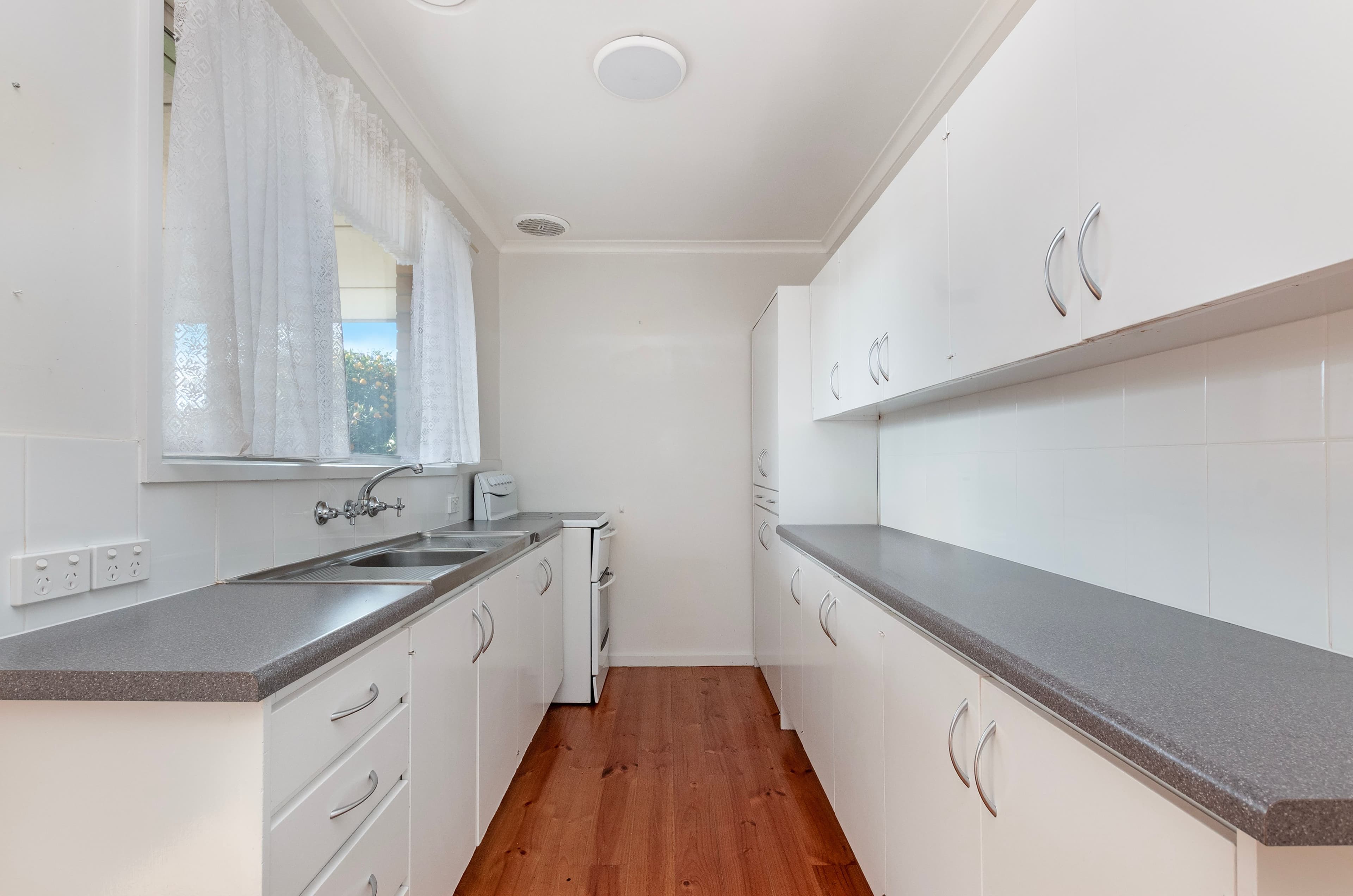 74 Giffen Street, Warrnambool VIC 3280, Warrnambool - Thumbnail 3