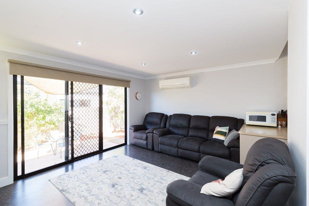 11 Robinson Street, Horsham VIC 3400, Horsham - Thumbnail 8