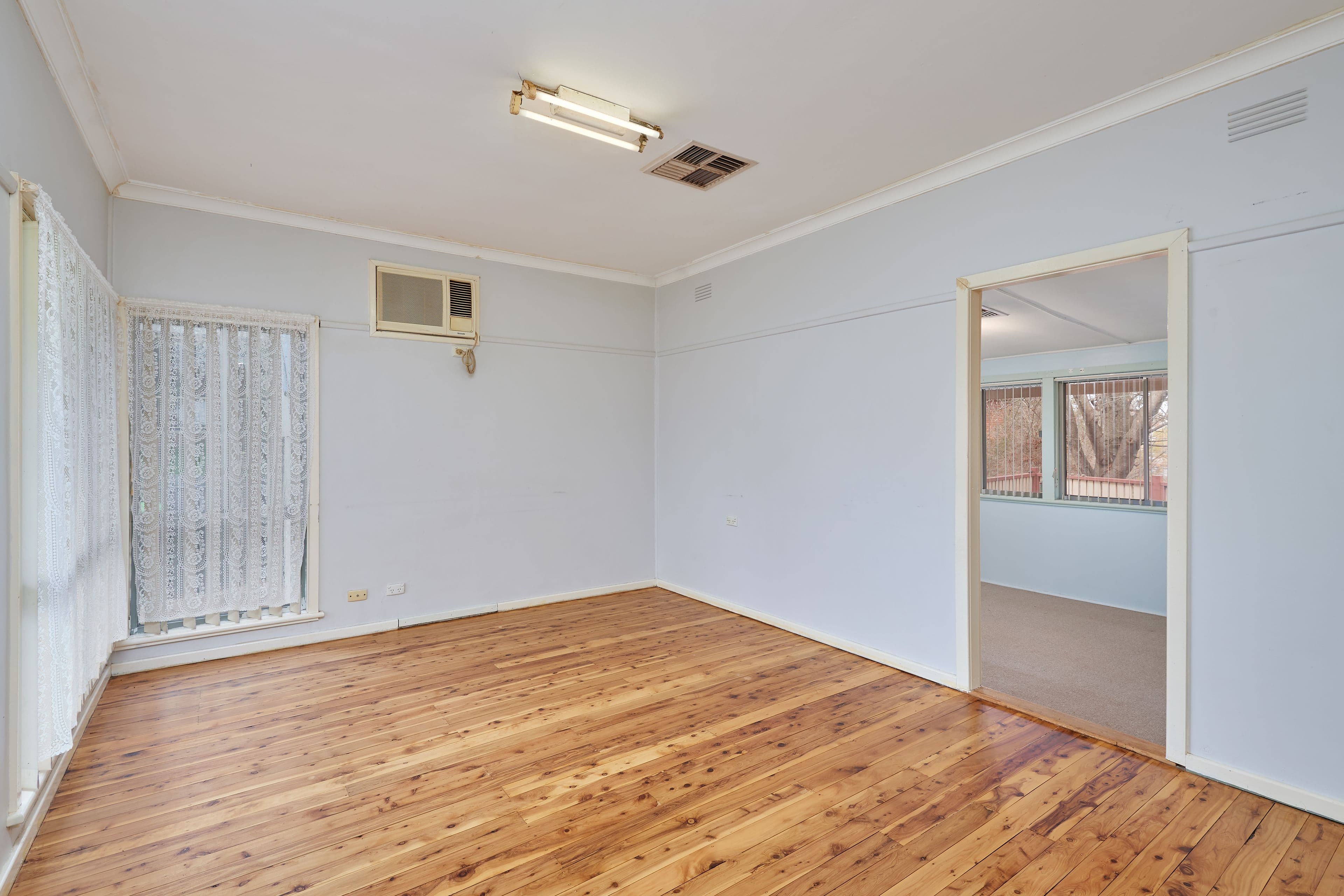 96 Mirrool Street, Coolamon NSW 2701, Coolamon - Thumbnail 3