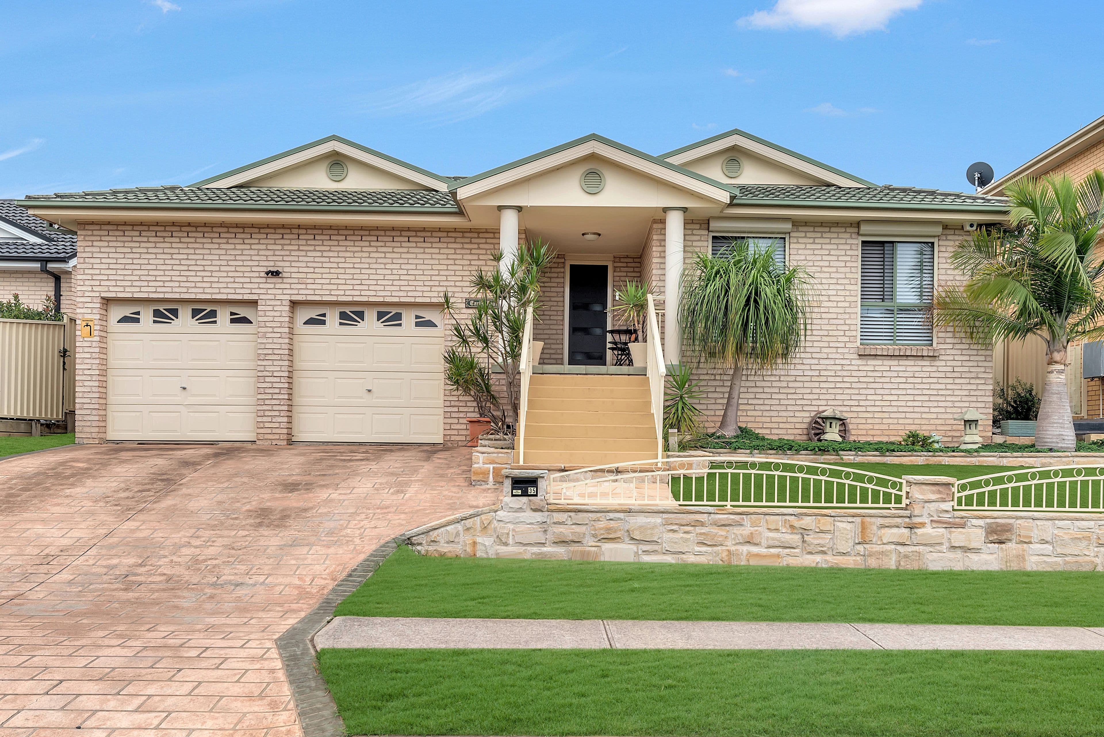 35 Wyattville Drive, West Hoxton - Thumbnail 2