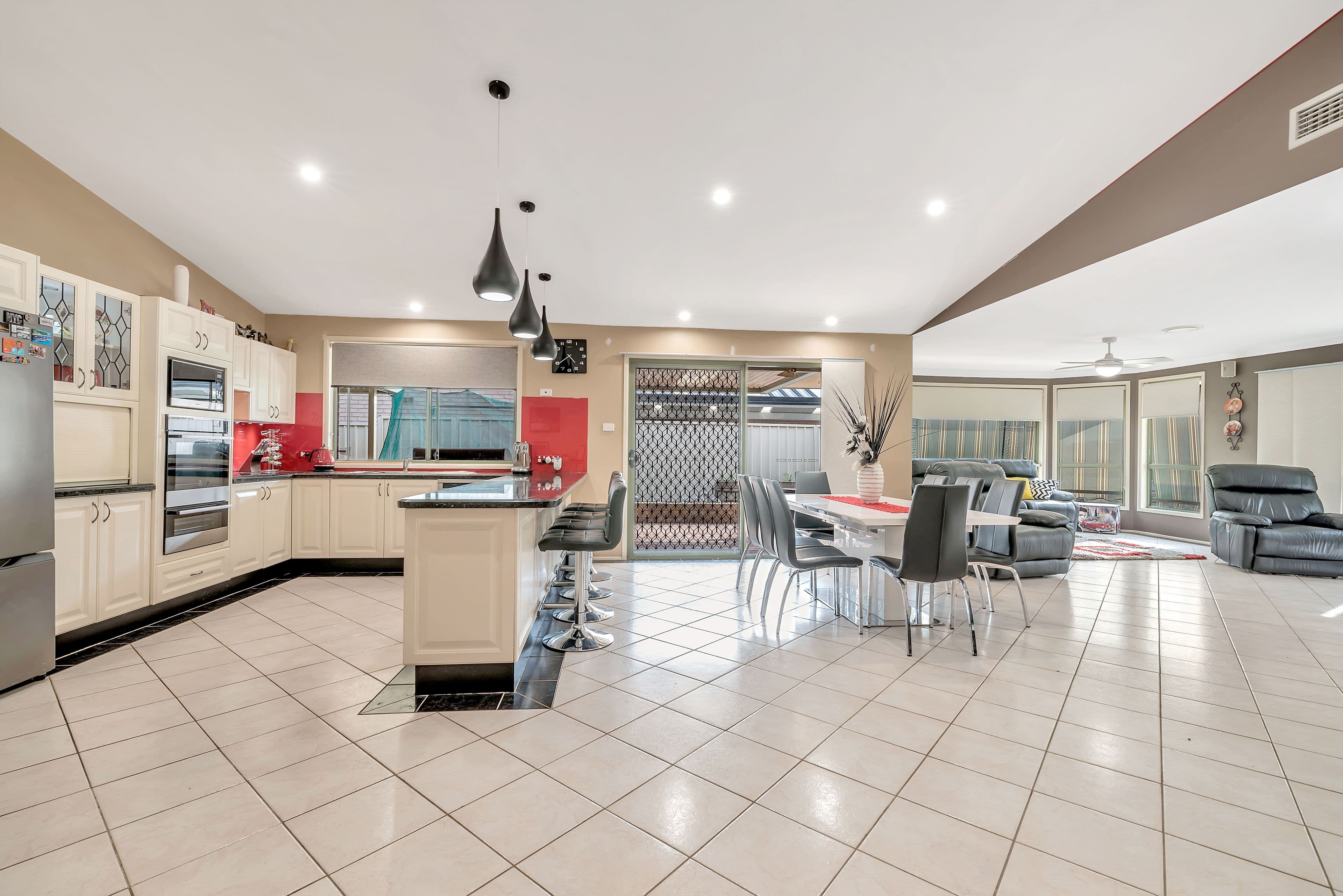 35 Wyattville Drive, West Hoxton - Thumbnail 7