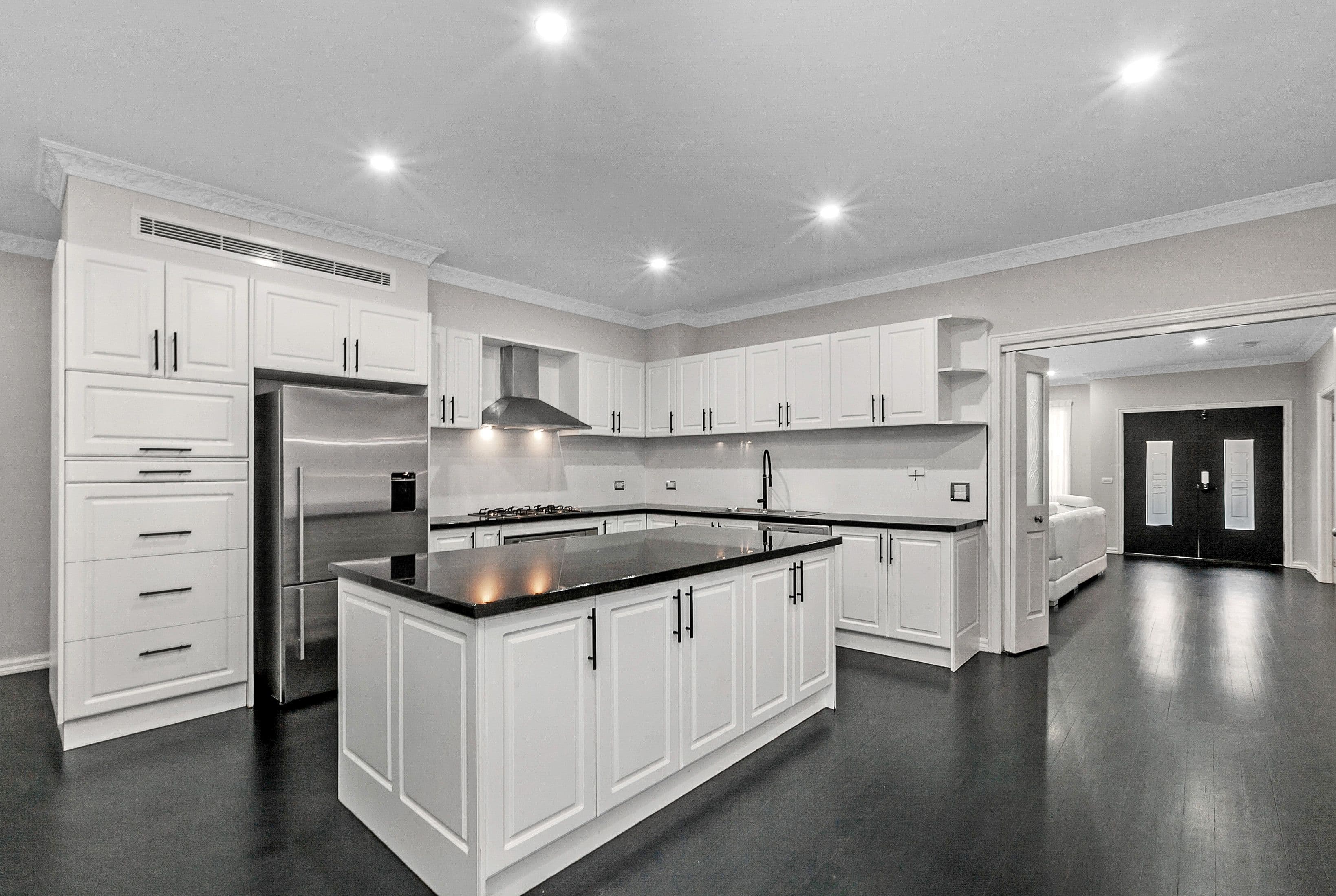11 Hillrise Court, Mill Park VIC 3082, Mill Park - Thumbnail 2