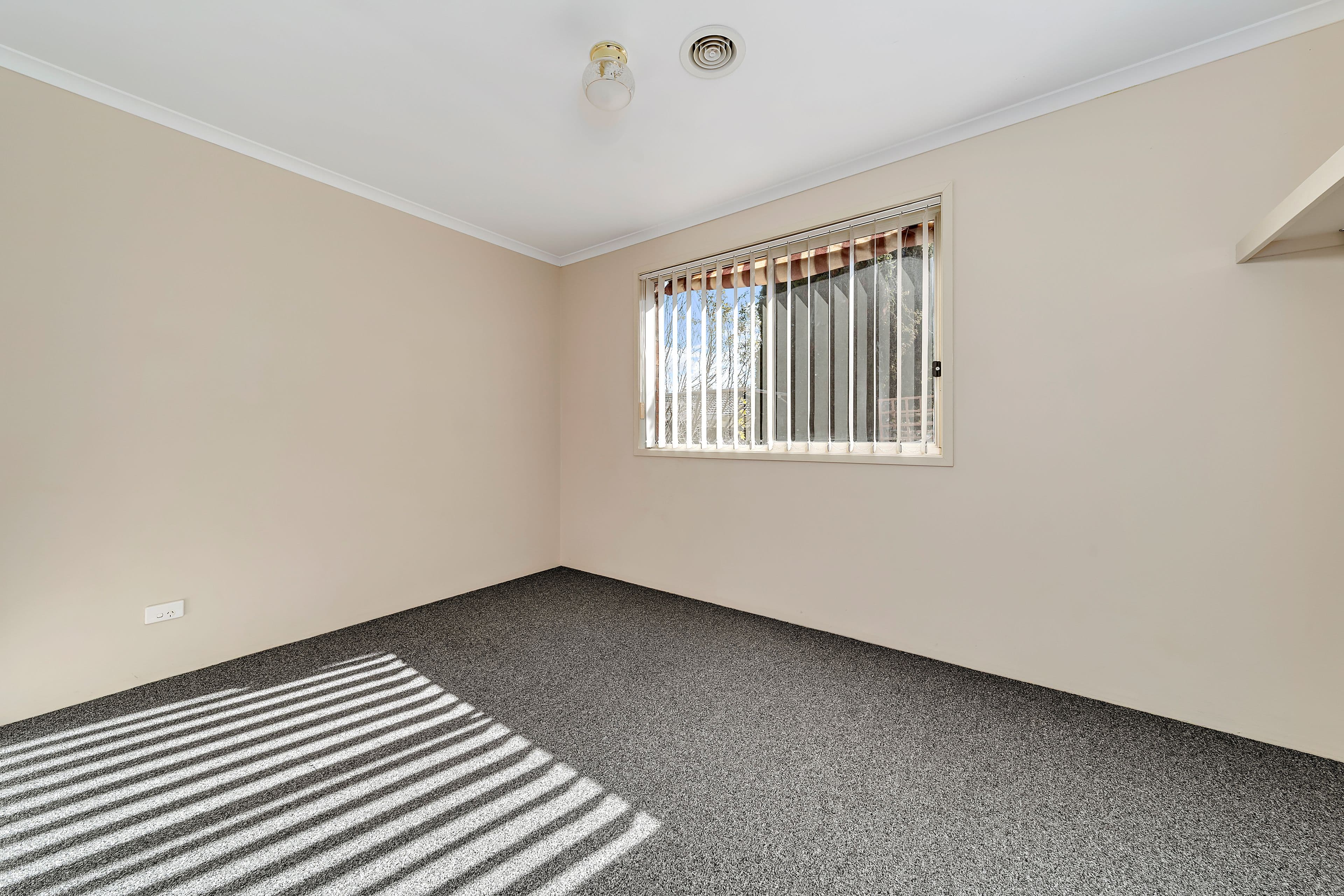 12 Lapsley Street, Dunlop ACT 2615, Dunlop - Thumbnail 8