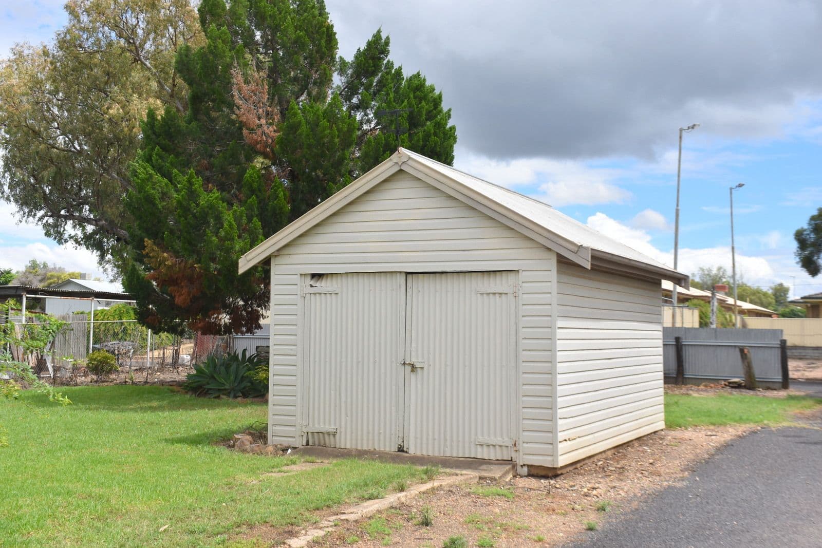 3 Calgorm Street, Moree NSW 2400, Moree - Thumbnail 3