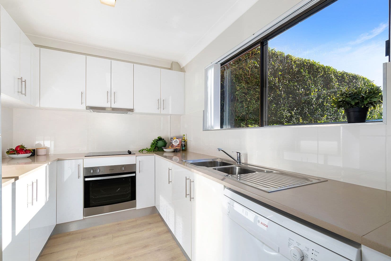 11-19 View Street, Chatswood NSW 2067, Chatswood - Thumbnail 4
