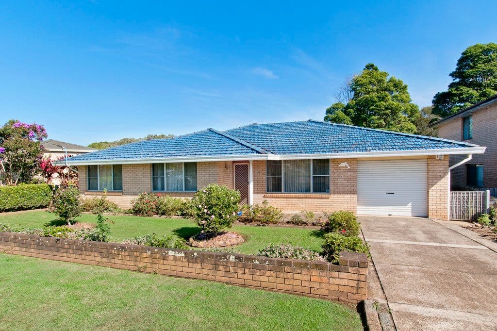15 Lake Road, Port Macquarie - Image 1