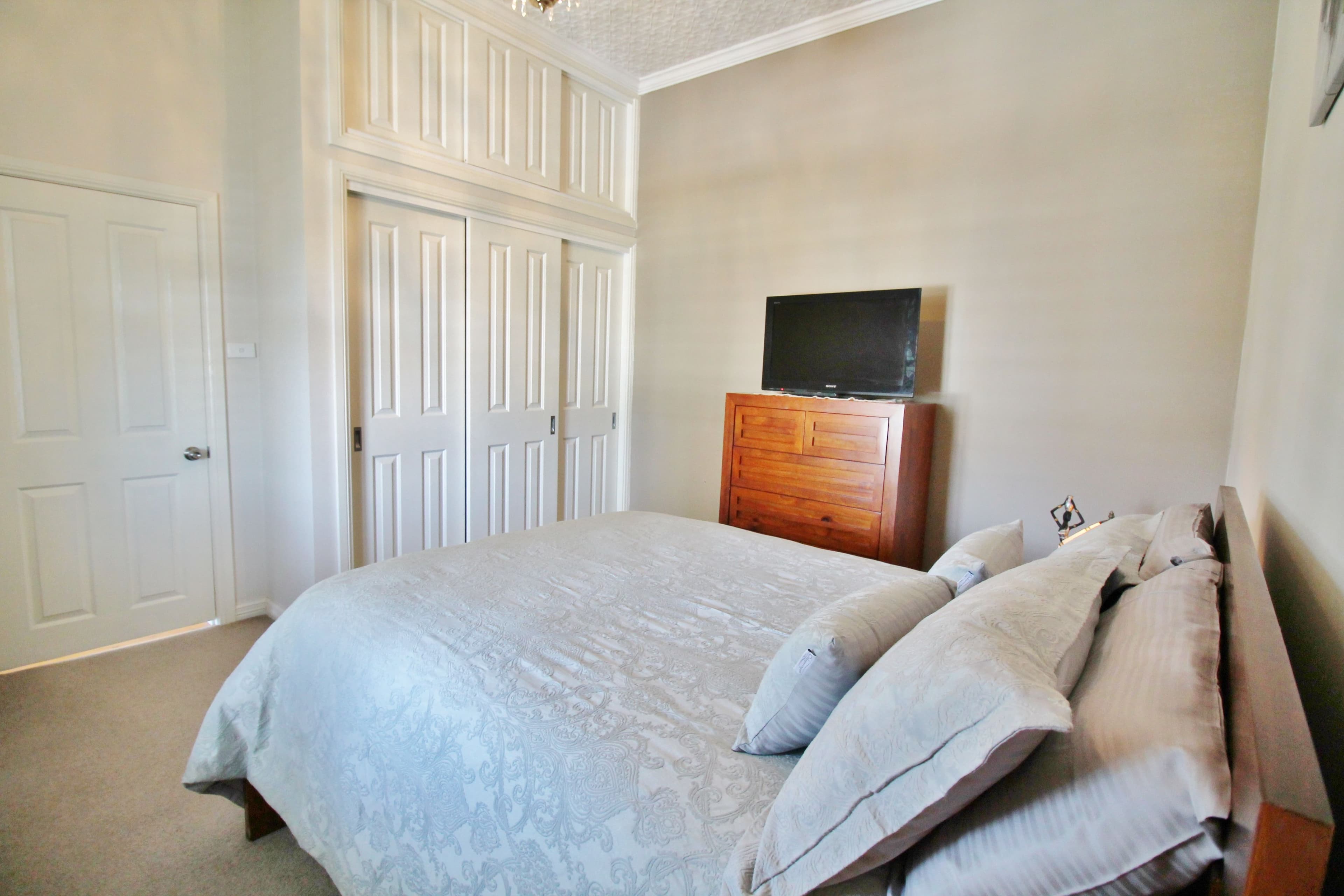 5 Marina Street, Young NSW 2594, Young - Thumbnail 8