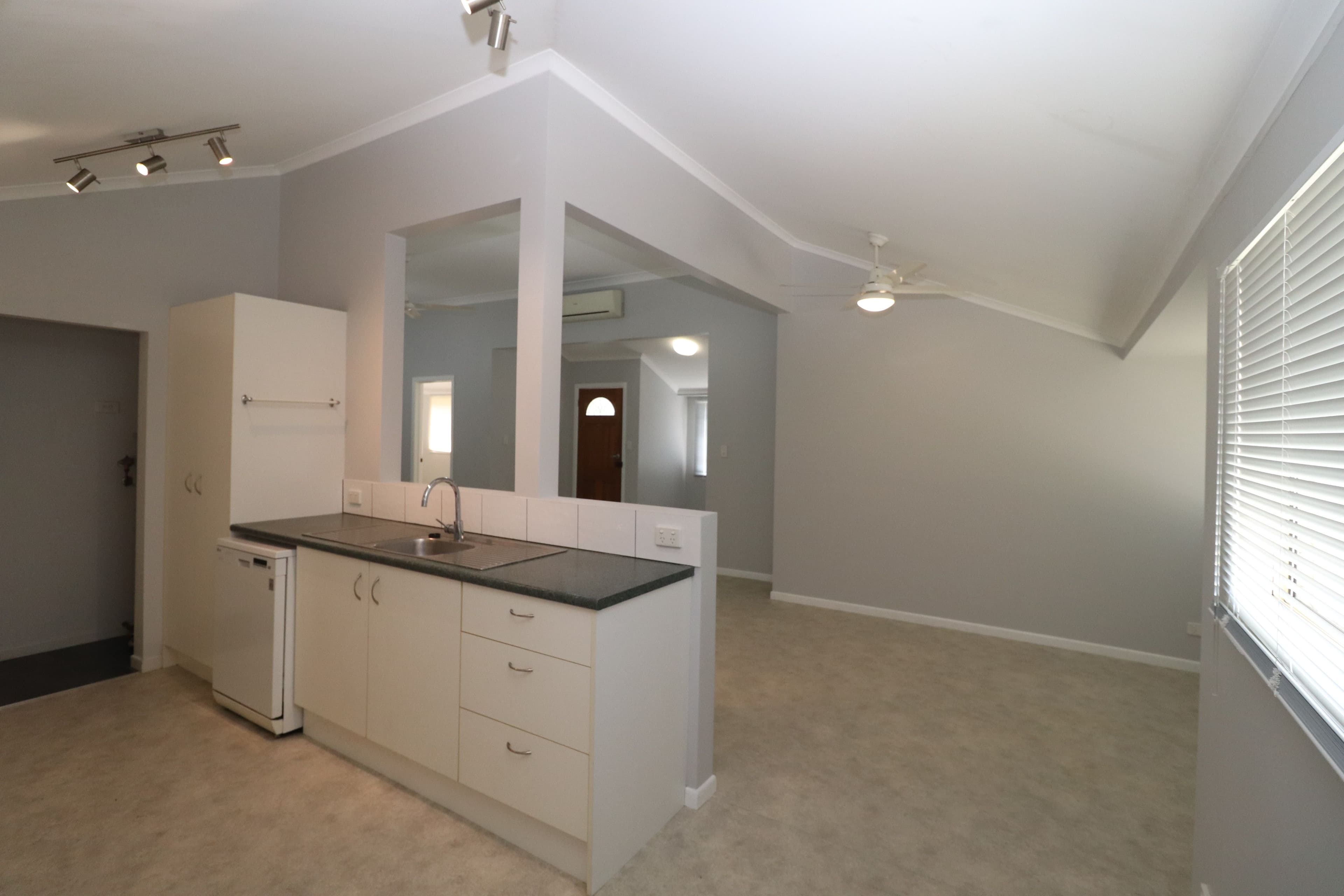 13 Palmer Street, Ingham QLD 4850, Ingham - Thumbnail 5