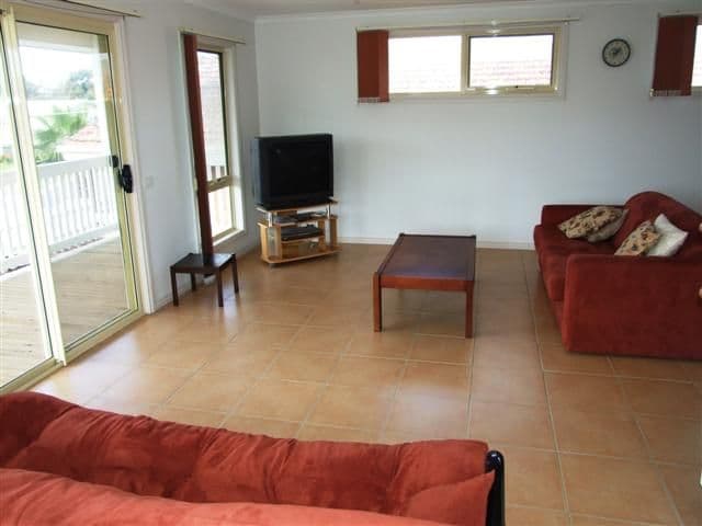 16 Irving Road, COWES VIC 3922, Cowes - Thumbnail 3