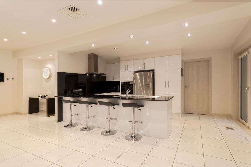 18 Devlaw Drive, Doncaster East VIC 3109, Doncaster East - Thumbnail 5