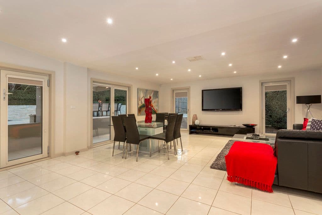 18 Devlaw Drive, Doncaster East VIC 3109, Doncaster East - Thumbnail 7