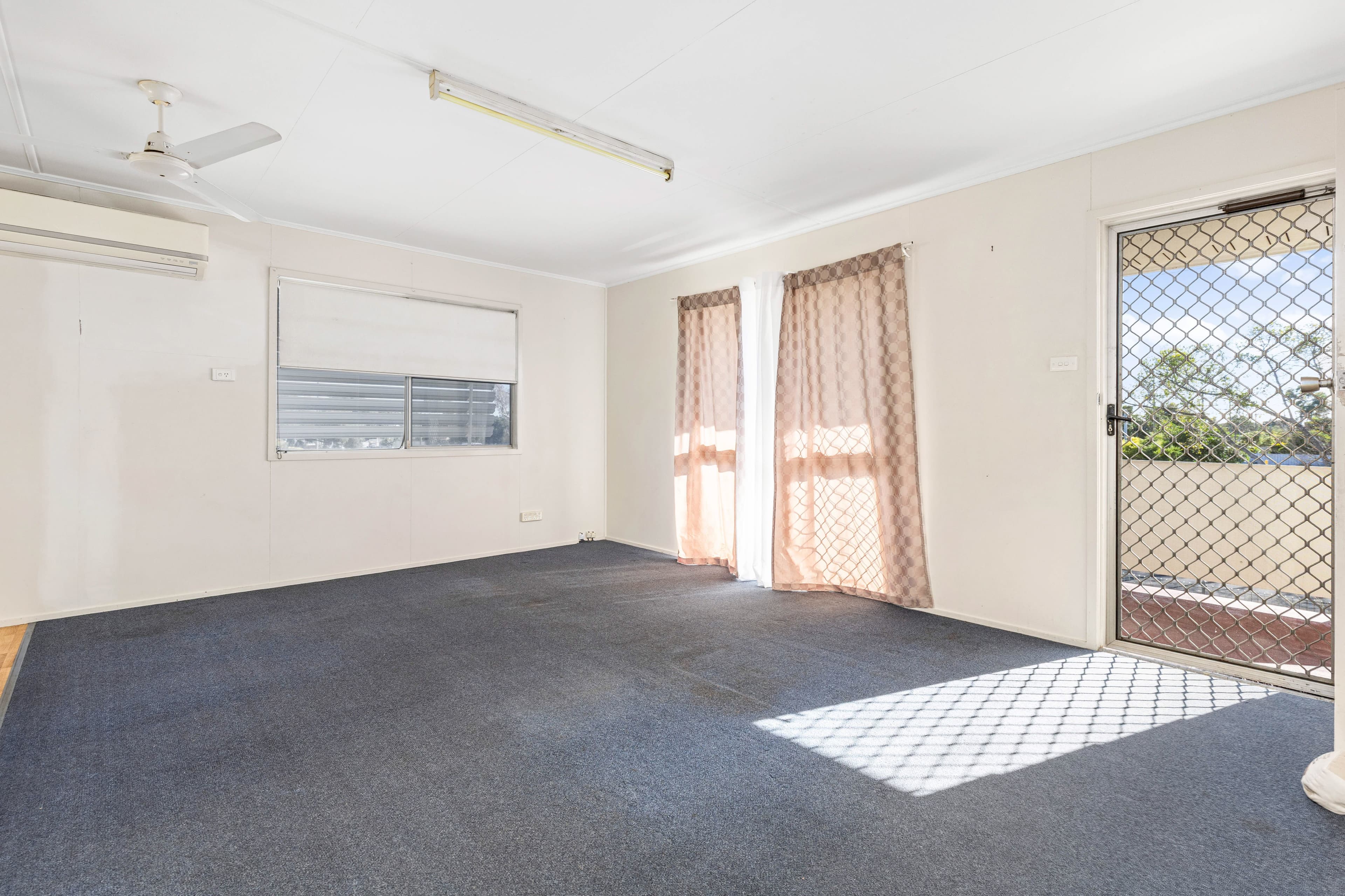 38 Retro Street, Emerald QLD 4720, Emerald - Thumbnail 8