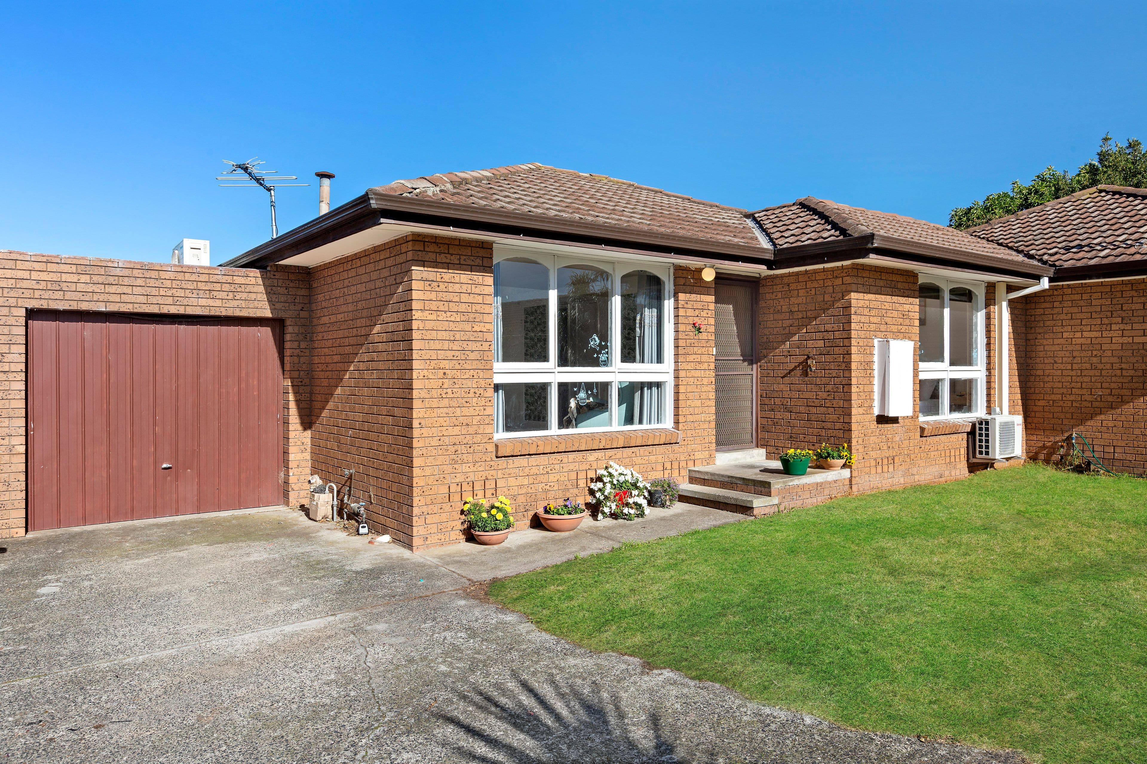 45 Bevan Avenue, Clayton South VIC 3169, Clayton South - Thumbnail 2