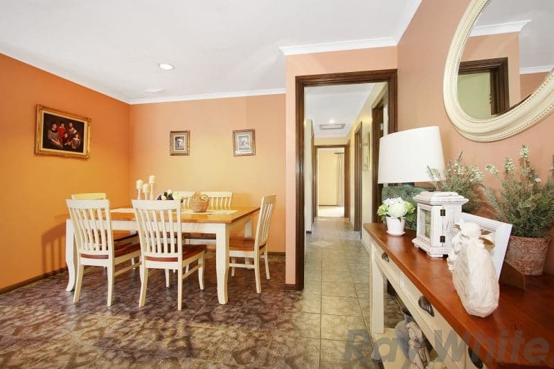 32 La Fontaine Avenue, Lavington - Thumbnail 4