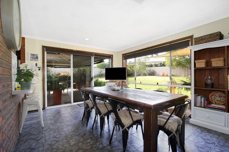 32 La Fontaine Avenue, Lavington - Thumbnail 6