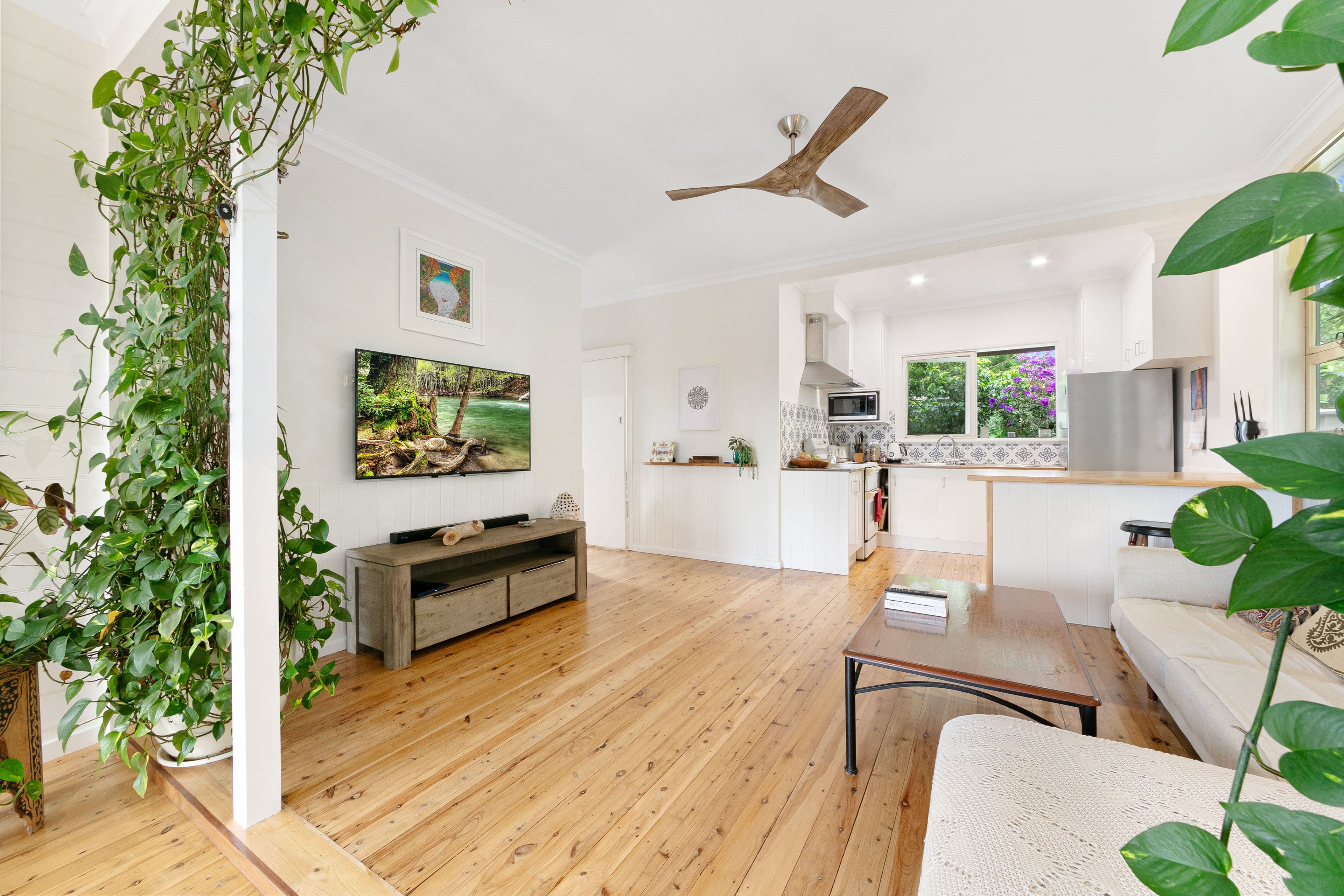 4 Woodlawn Drive, Budgewoi NSW 2262, Budgewoi - Thumbnail 4