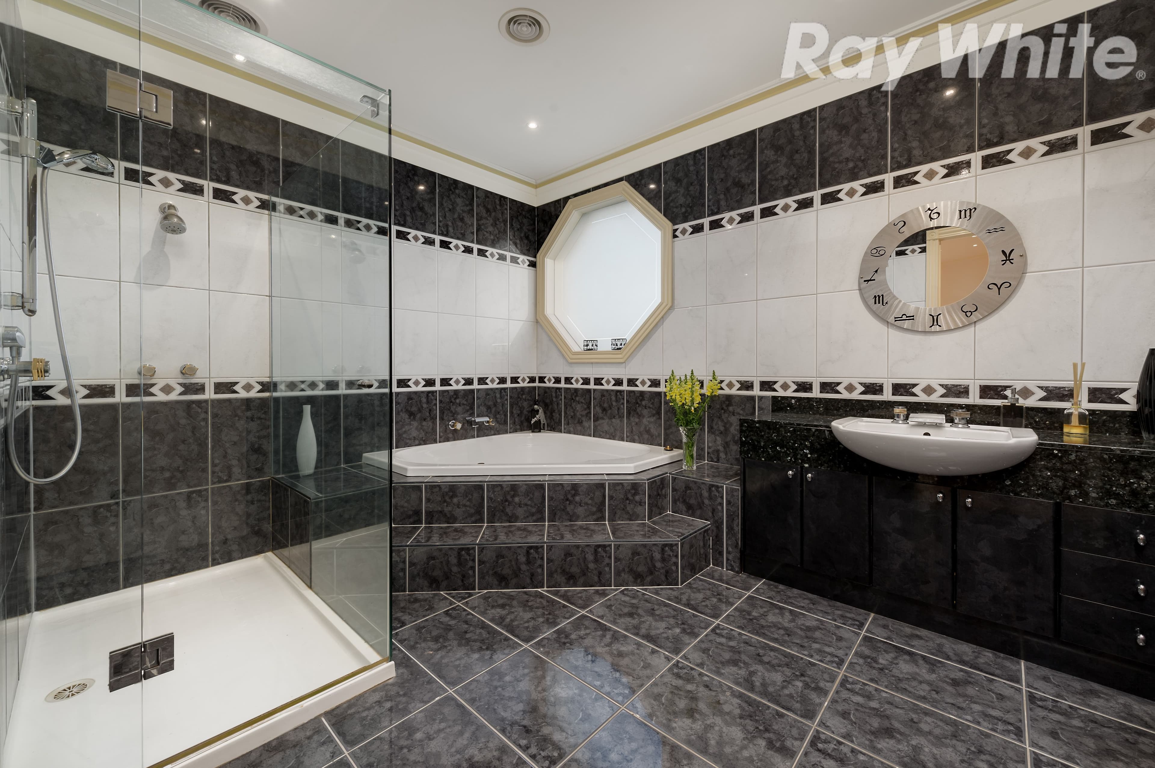 4 Villosa Court, Mill Park VIC 3082, Mill Park - Thumbnail 6