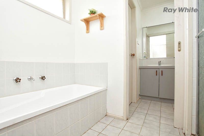 12 Tiber Close, WERRIBEE VIC 3030, Werribee - Thumbnail 4