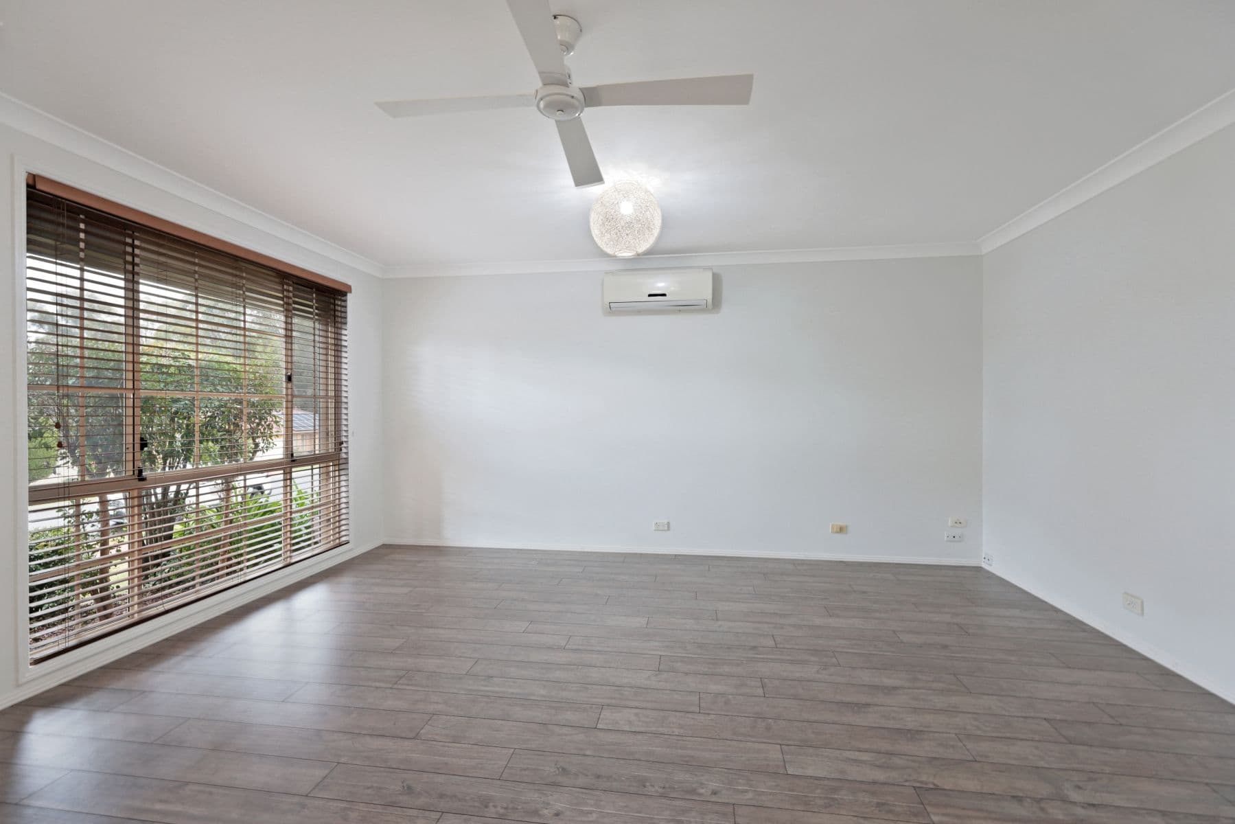 17 Woodi Close, Glenmore Park NSW 2745, Glenmore Park - Thumbnail 3
