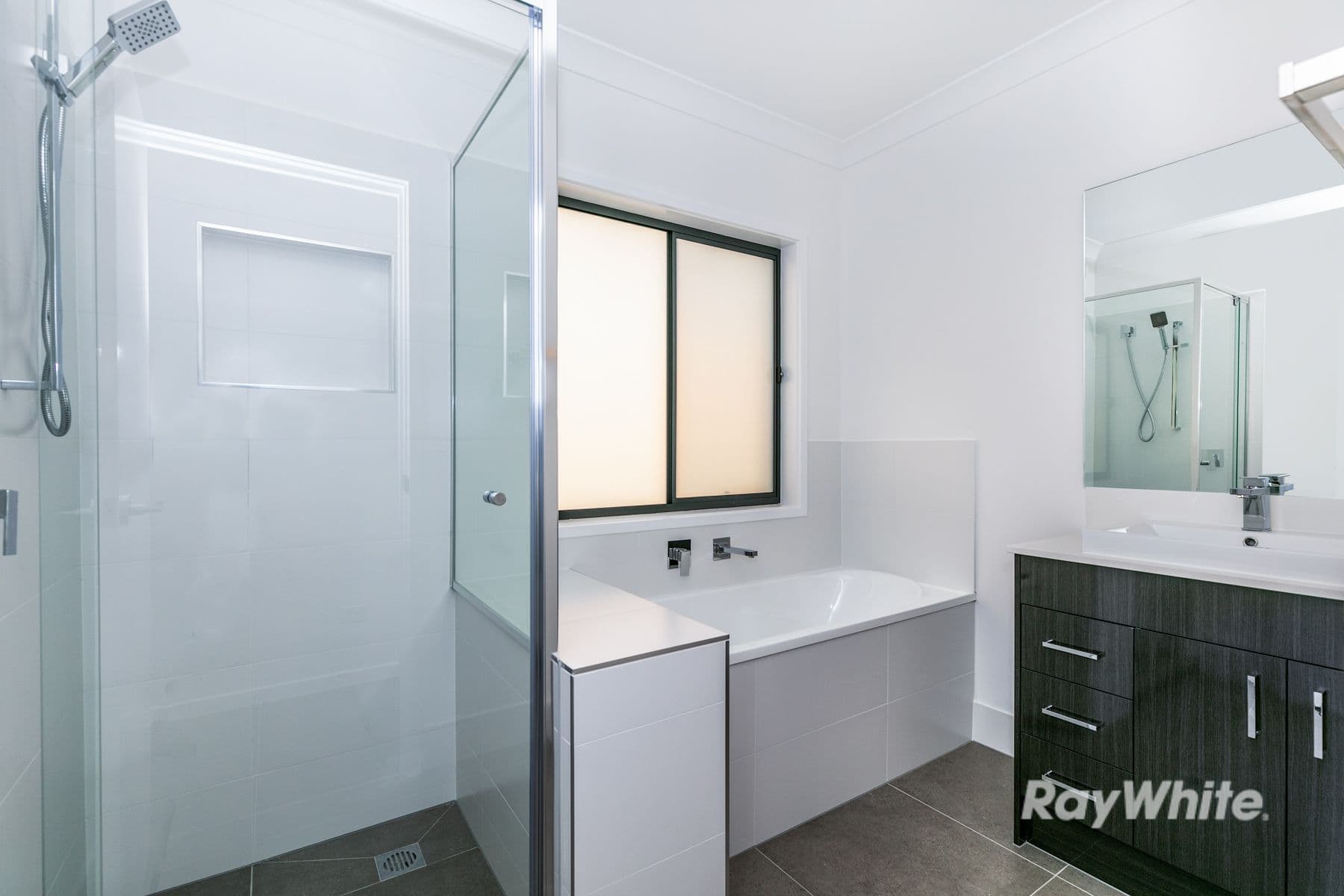 45 Gateway Drive, FLAGSTONE QLD 4280, Flagstone - Thumbnail 3