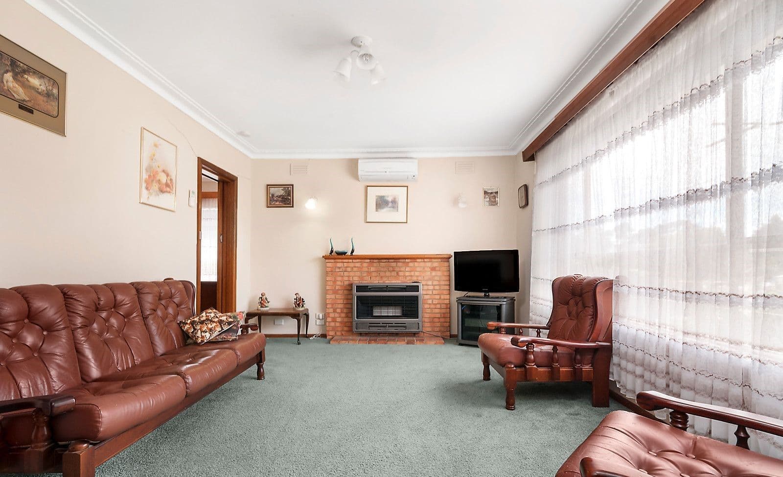 33 Greta Street, Oakleigh East VIC 3166, Oakleigh East - Thumbnail 2
