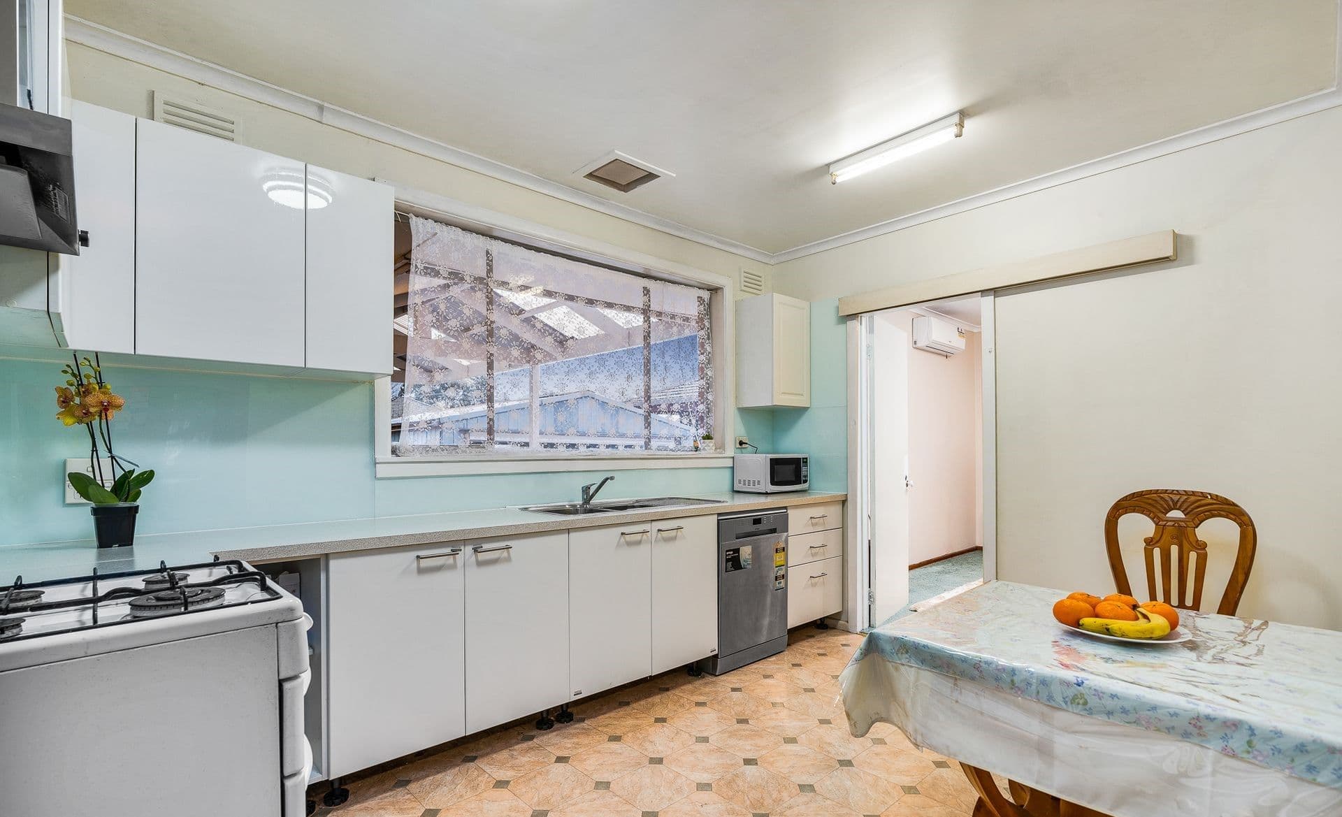 33 Greta Street, Oakleigh East VIC 3166, Oakleigh East - Thumbnail 3