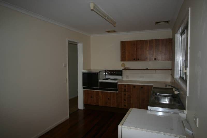 39 Oakley Street, MANLY QLD 4179, Manly - Thumbnail 5