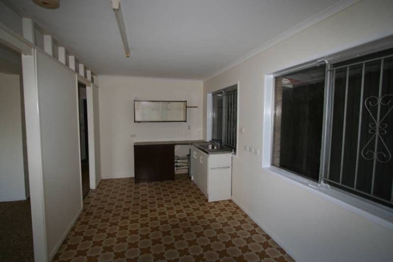 39 Oakley Street, MANLY QLD 4179, Manly - Thumbnail 8