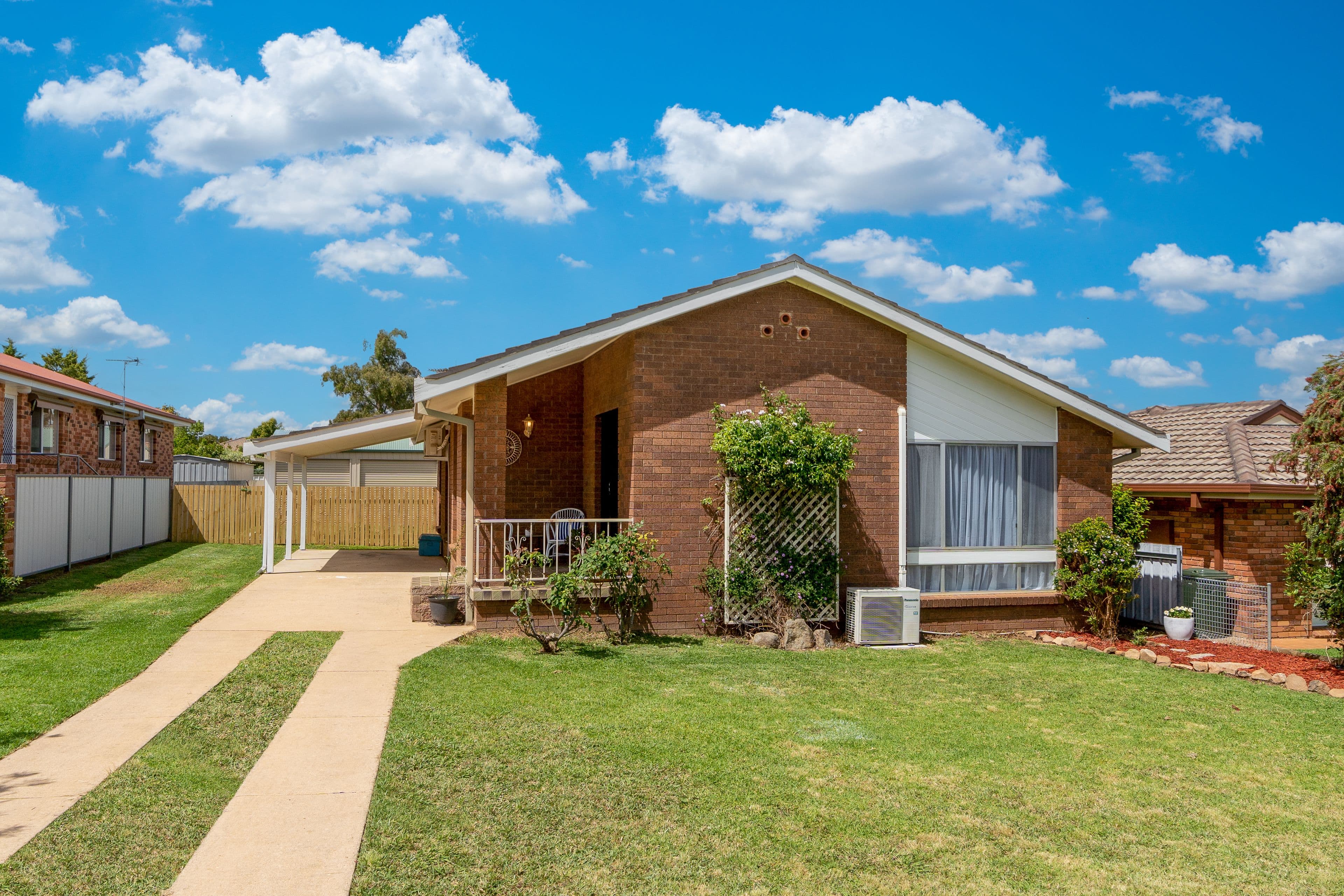 9 Nambucca Circuit, Cowra NSW 2794, Cowra - Image 1