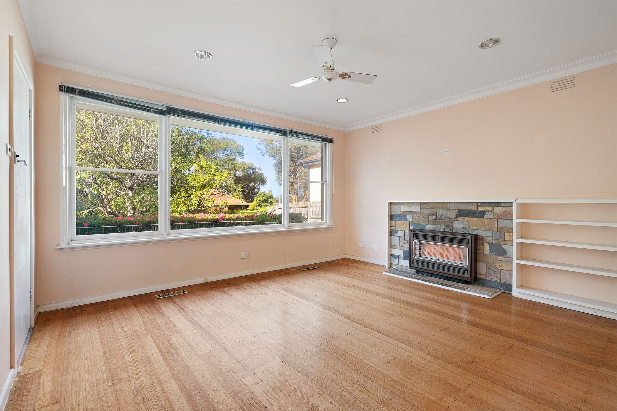 7 Grassy Flat Road, Diamond Creek VIC 3089, Diamond Creek - Thumbnail 2