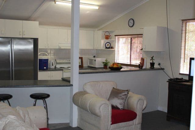 17 Carter Street, CHARLEVILLE QLD 4470, Charleville - Thumbnail 5