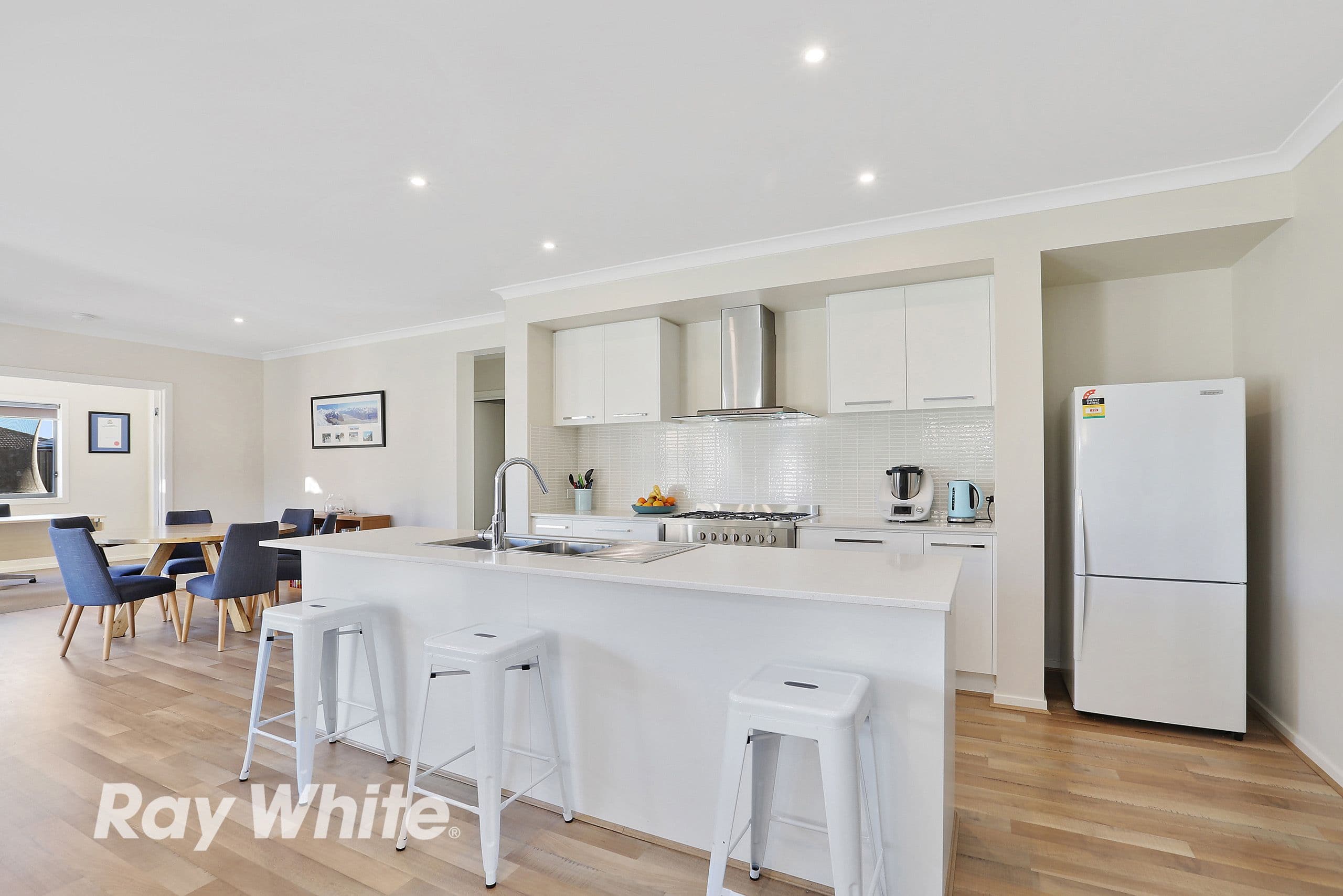 84 Canterbury Road West, Lara VIC 3212, Lara - Thumbnail 3