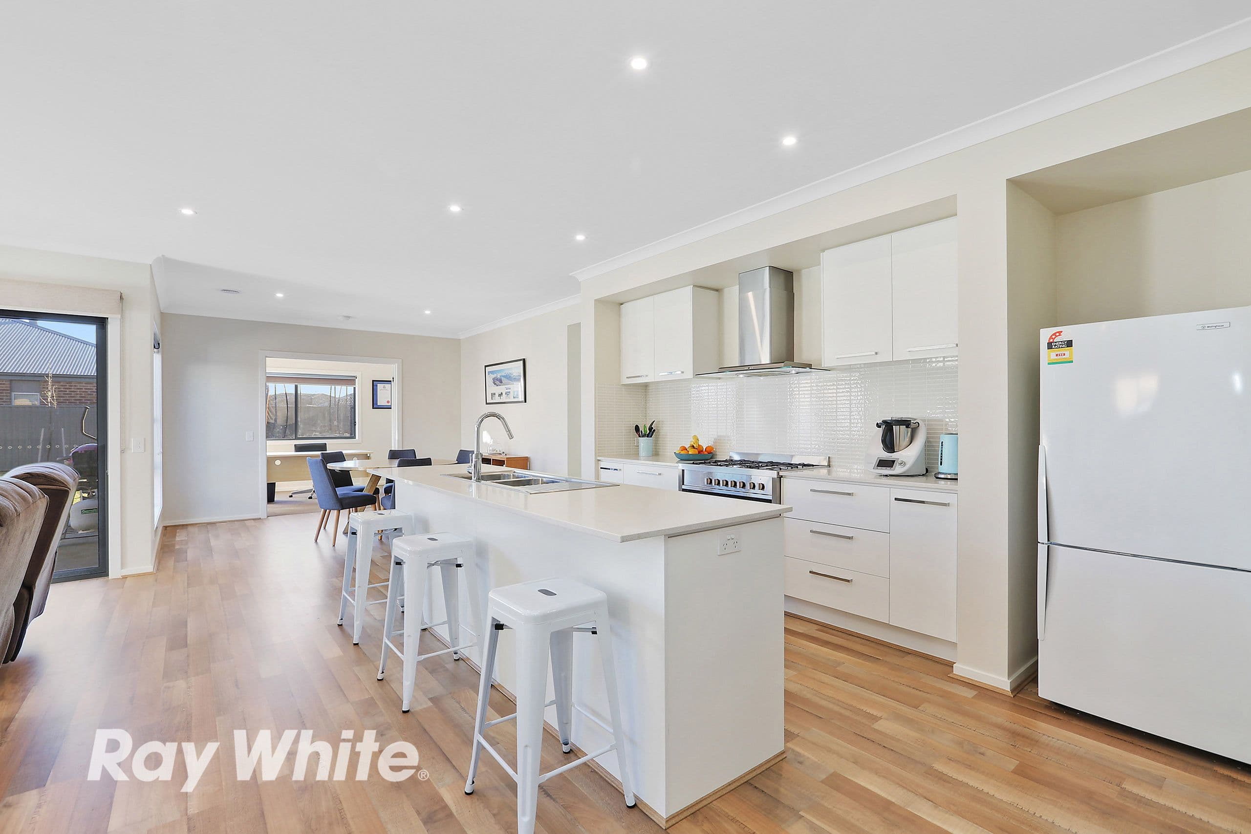84 Canterbury Road West, Lara VIC 3212, Lara - Thumbnail 5