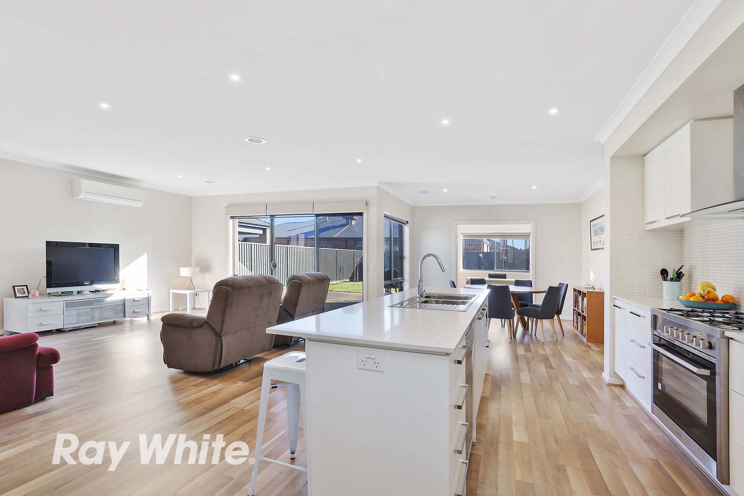 84 Canterbury Road West, Lara VIC 3212, Lara - Thumbnail 6