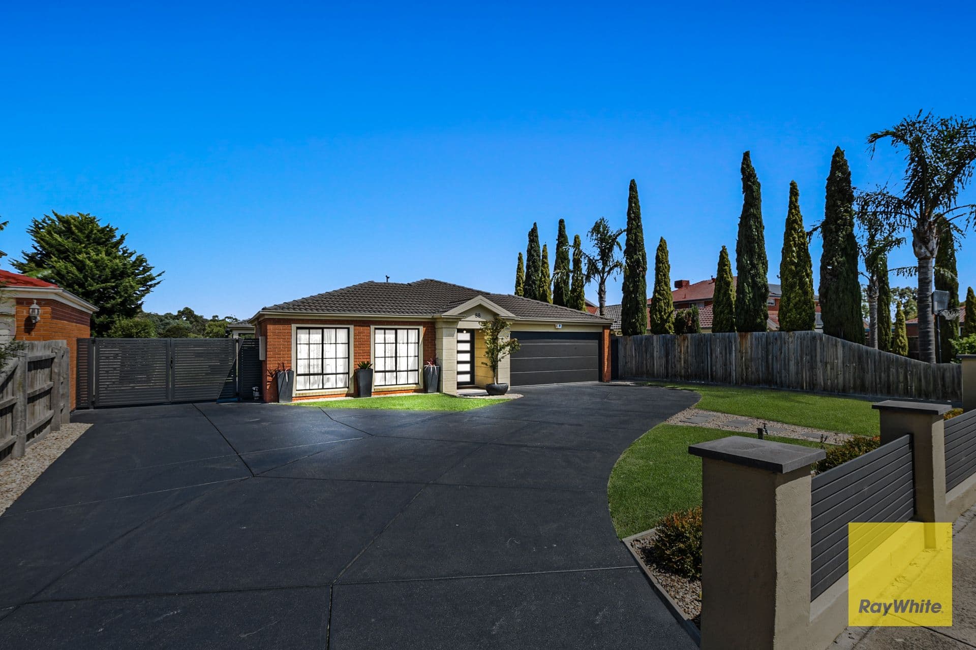 88 David Collins Drive, Endeavour Hills VIC 3802, Endeavour Hills - Thumbnail 2