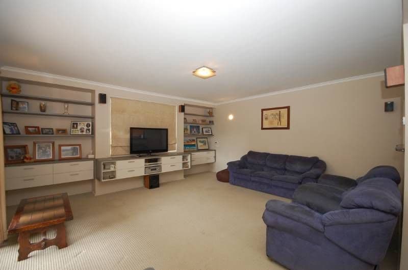 340 Warburton Highway, WANDIN NORTH VIC 3139, Wandin North - Thumbnail 2