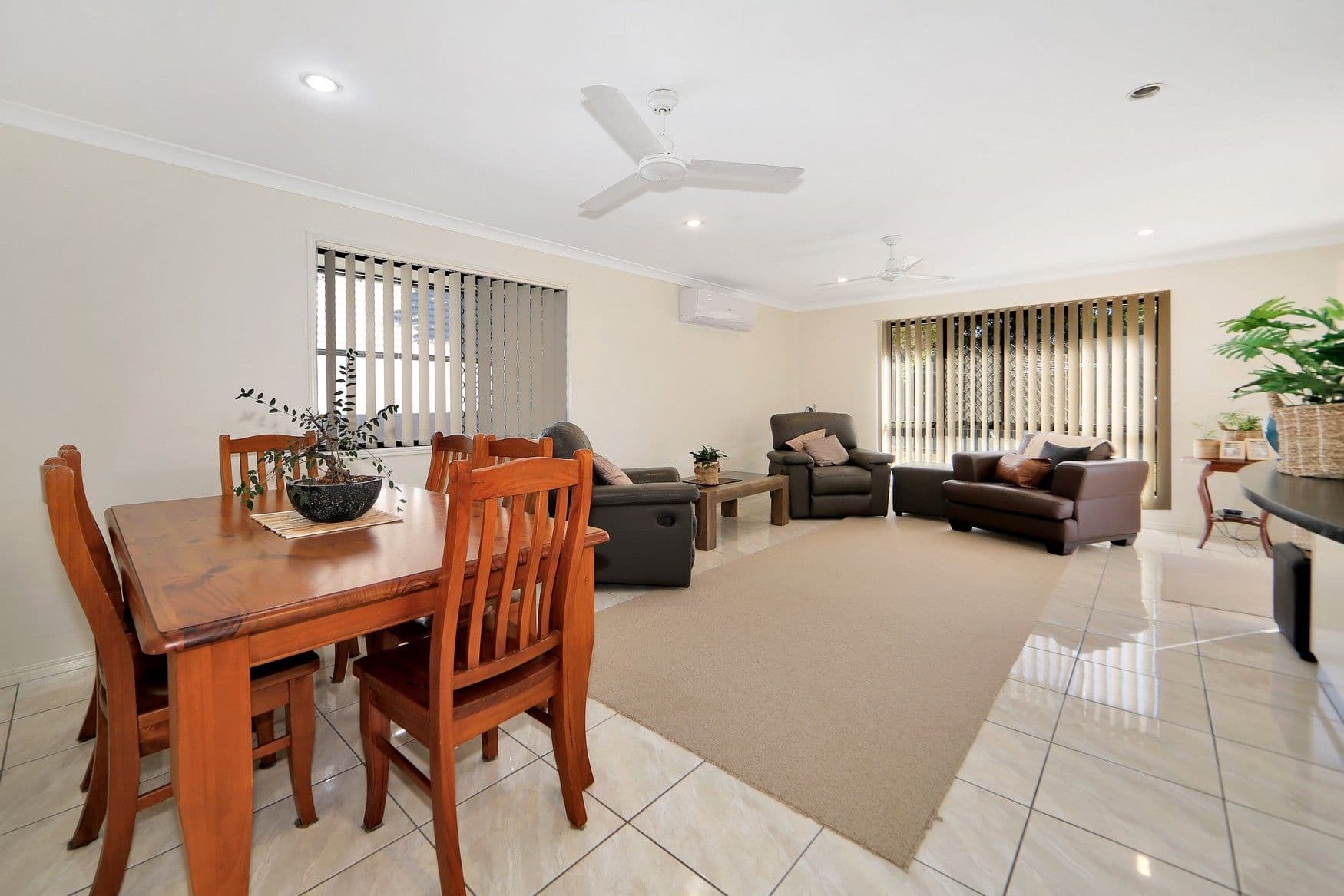 27 Oceanview Street, Point Vernon QLD 4655, Point Vernon - Thumbnail 8