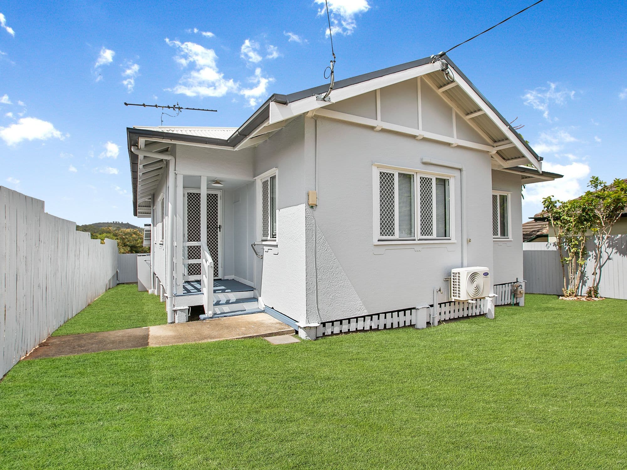 745 Cavendish Road, Holland Park QLD 4121, Holland Park - Image 1