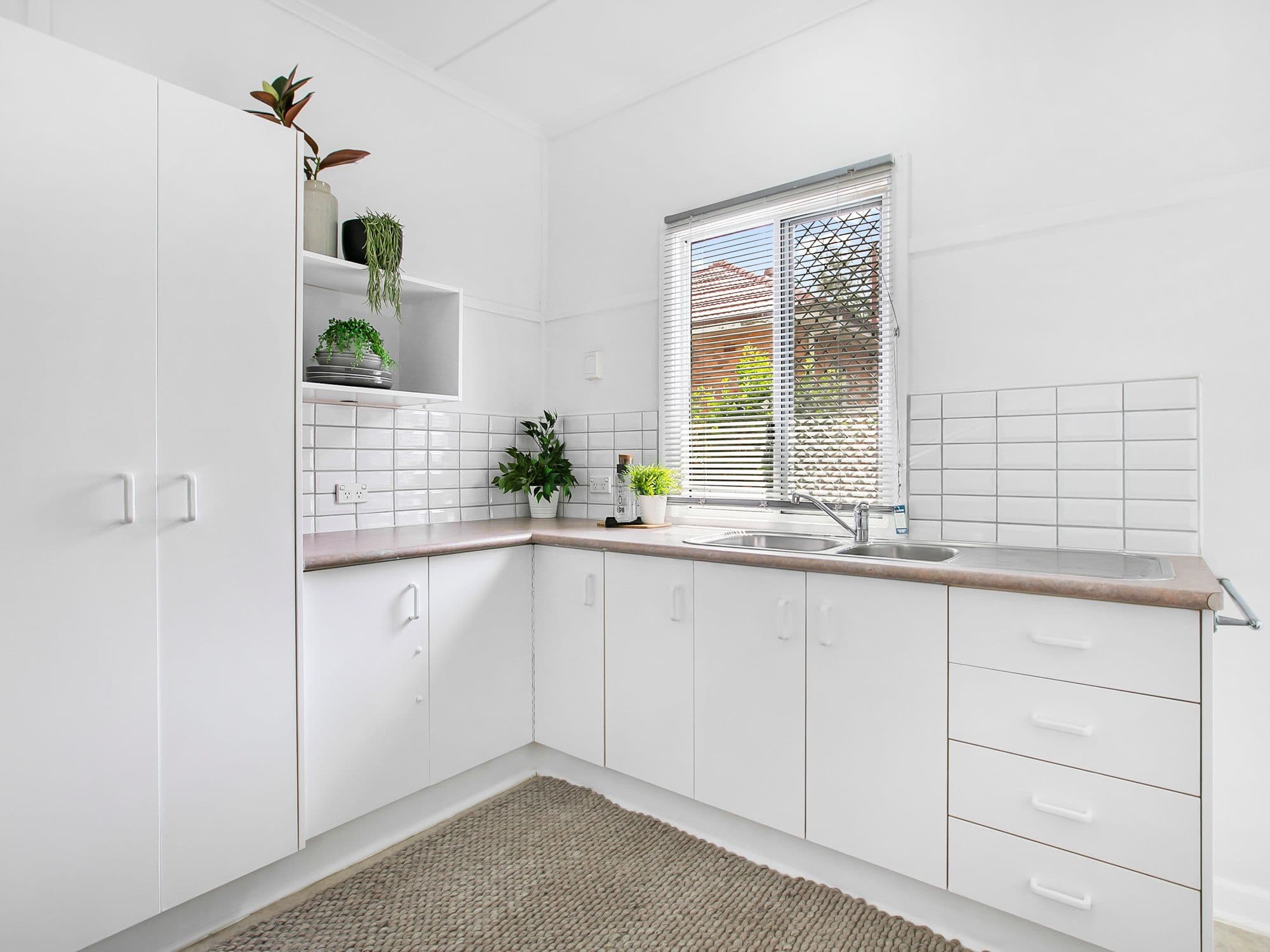745 Cavendish Road, Holland Park QLD 4121, Holland Park - Thumbnail 5