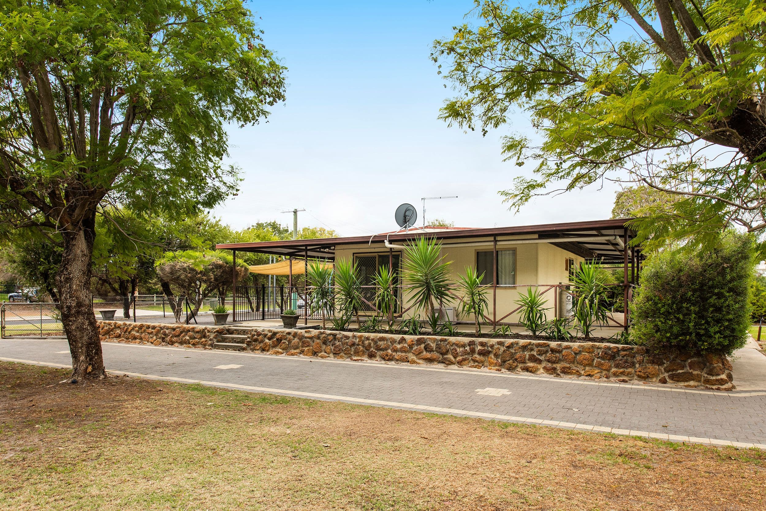 22 Brockholes Street, Bullsbrook WA 6084, Bullsbrook - Image 1